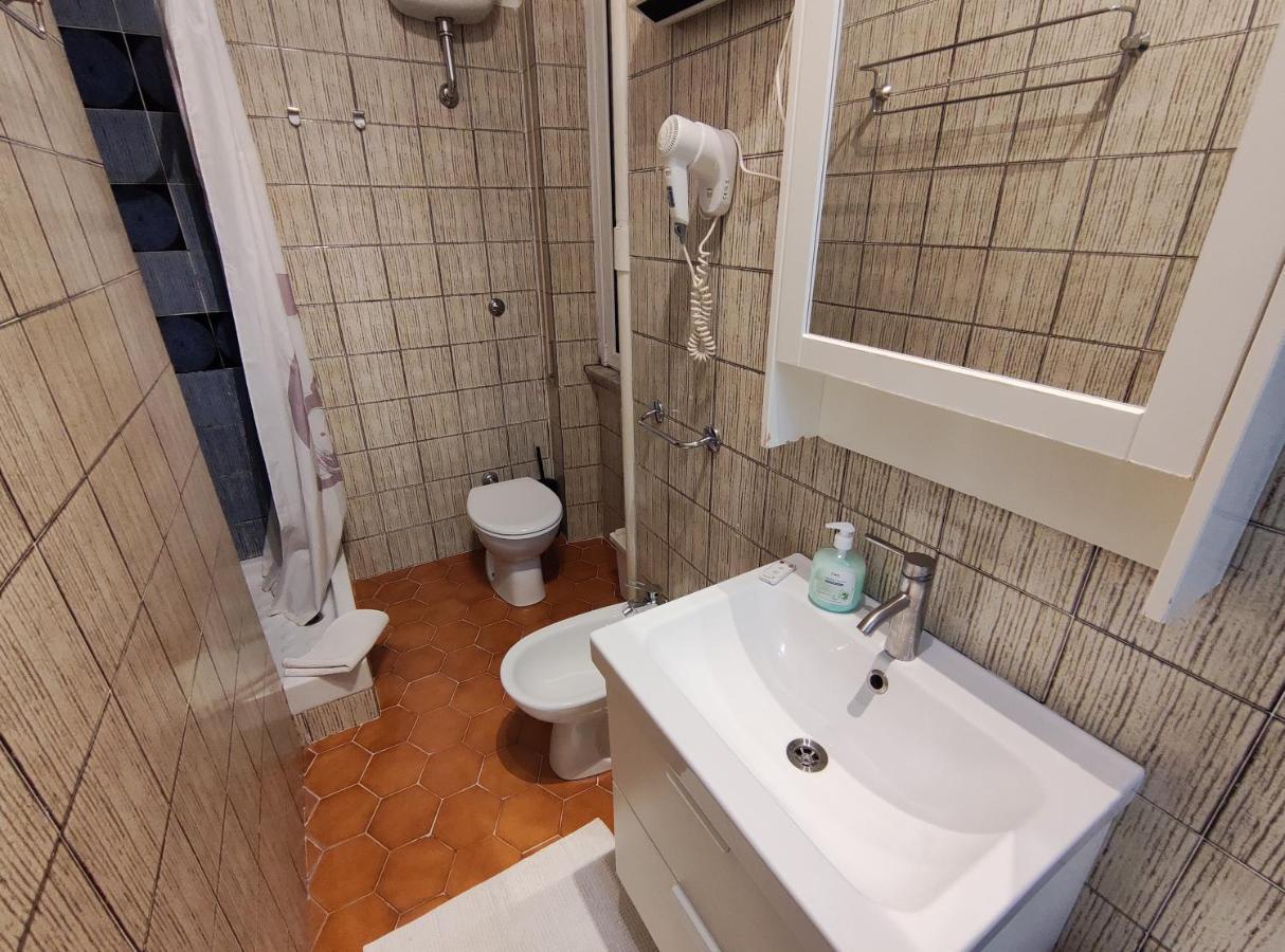 Al171 Tourist Rental Close Metro B1 - Sant'Agnese Annibaliano Рим Екстериор снимка