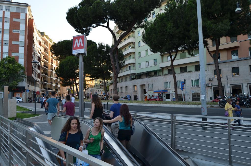 Al171 Tourist Rental Close Metro B1 - Sant'Agnese Annibaliano Рим Екстериор снимка